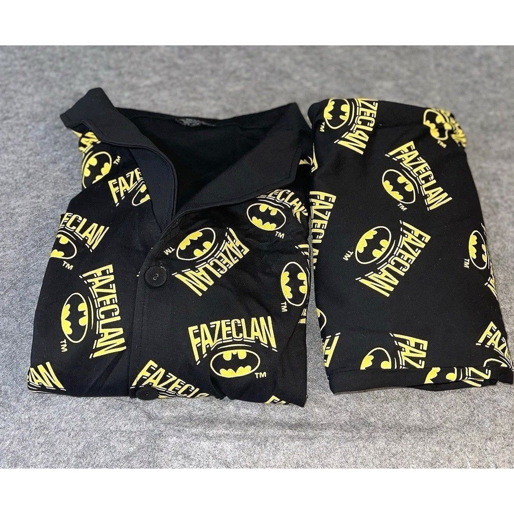 Faze Clan‎  Batman Pajama Set XXL DC Comics 2 Piece Sleepwear Gamer Logo Print